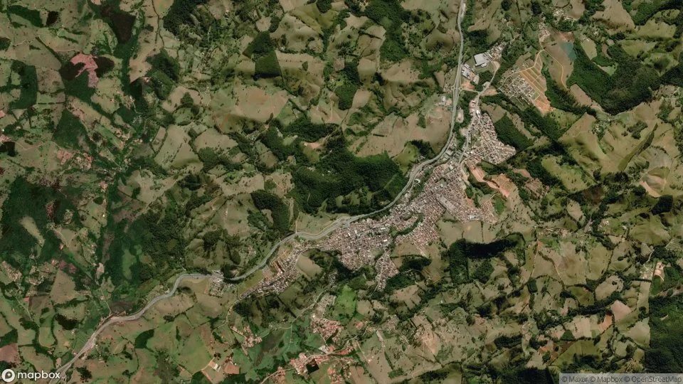 Imagem aérea de camanducaia