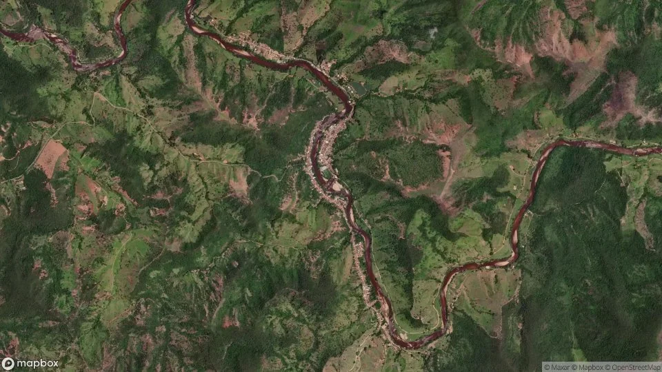 Imagem aérea de ferros