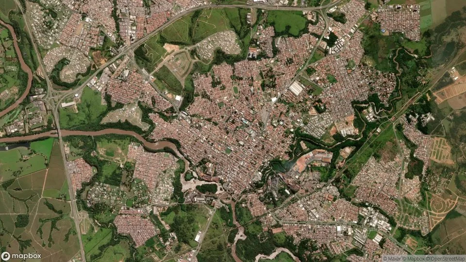 Imagem aérea de salto